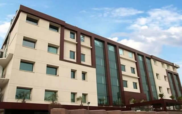 1589 City Mark Hotel