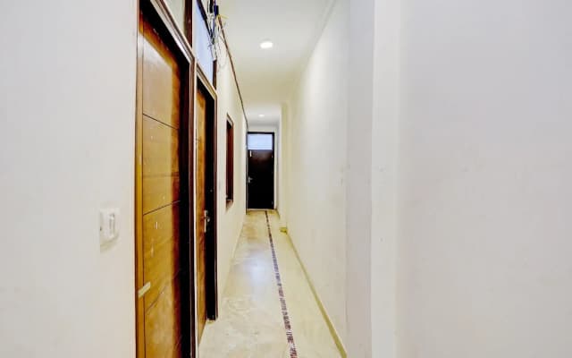Collection O 82389 The Pinaki Residency