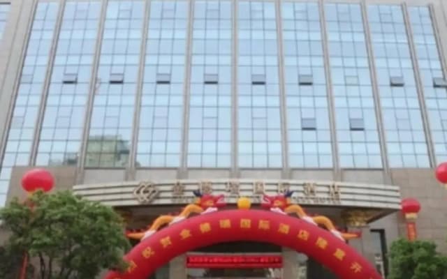 Golden Ray International Hotel