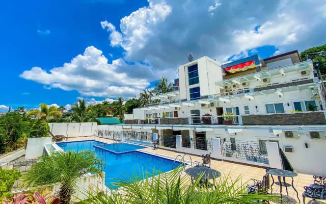 Tagaytay Hotel SixB