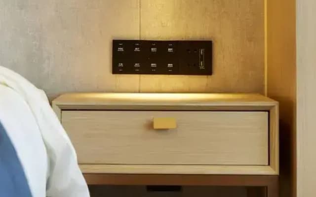 Mia Hotel (Jiangmen Station store)