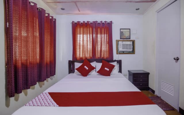 OYO 741 Sierra Travellers Inn