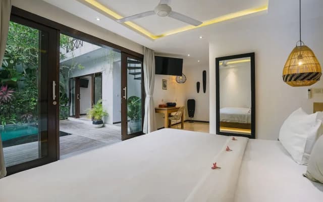 Frangipani Villa Mawe at Berawa