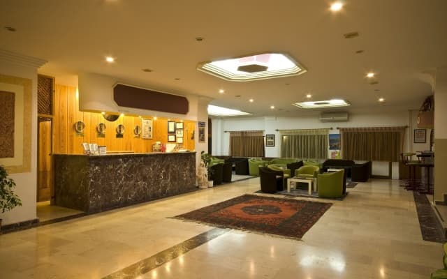 Ciner Hotel