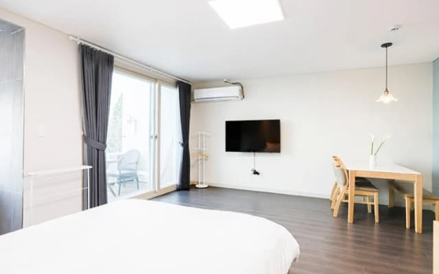 Yeosu Lamer Pension(여수 라메르펜션)