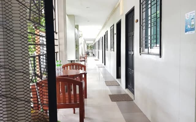Rayonghouse Resort