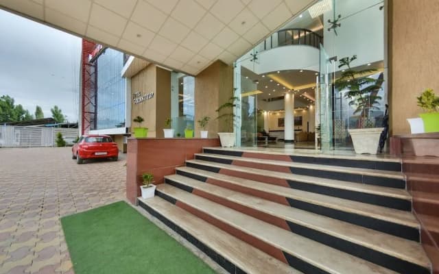 Golden Tulip Kashmir