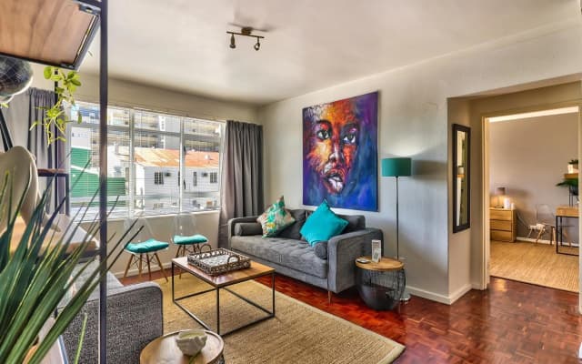 Cozy 1 bedroom flat in the heart of Green Point