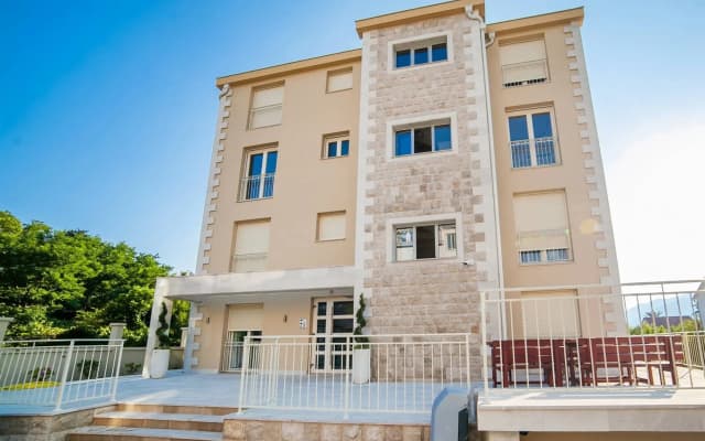 Sea Point Apart hotel Tivat