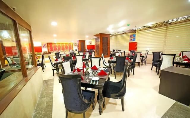 The Red Velvet Hotel Samarpan, Patna