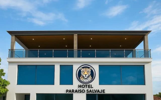 hotel paraiso salvaje