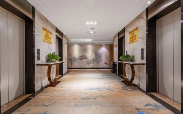 Lian Hu Yi Jing Hotel