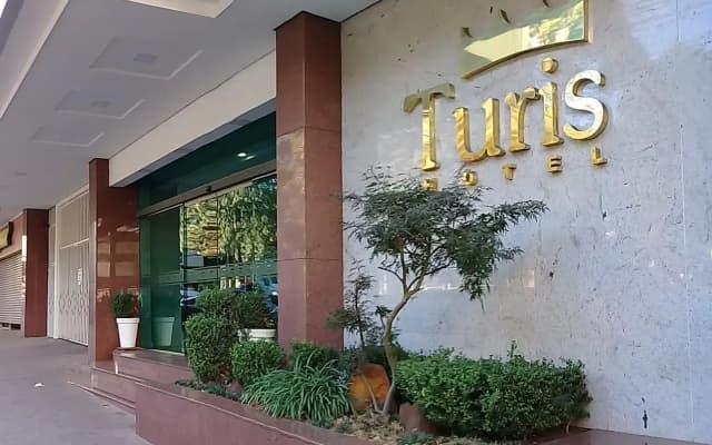 Turis Hotel