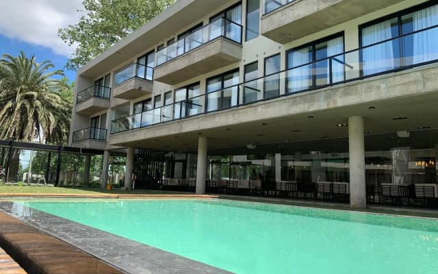 La Urumpta Hotel, AKEN MIND