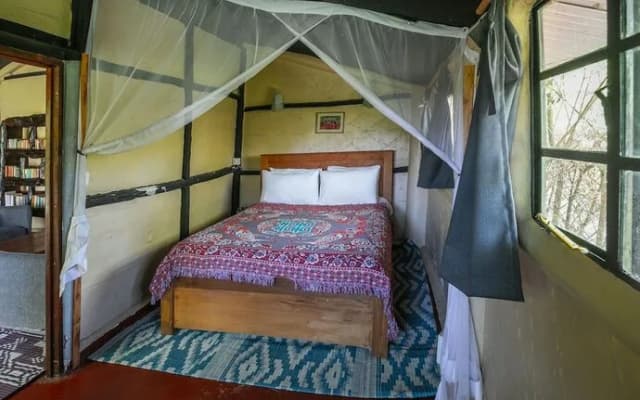 Punda Milias Nakuru Camp