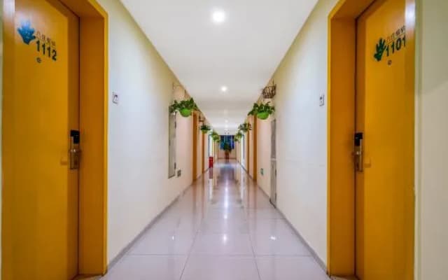 Bafang Select Hotel (Shipai Lifeng Plaza store)