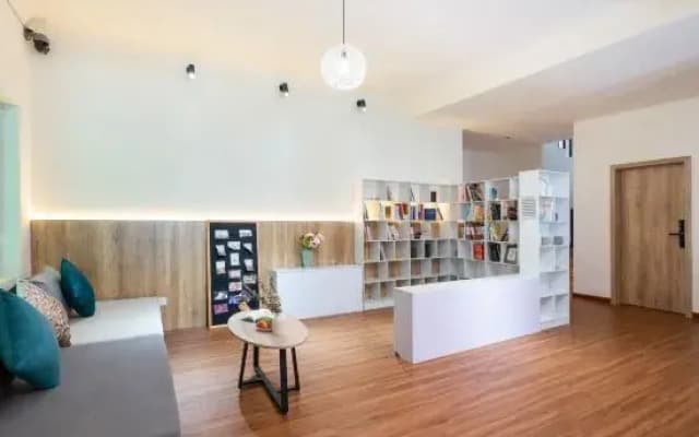 Sanya Yulinshan Residence