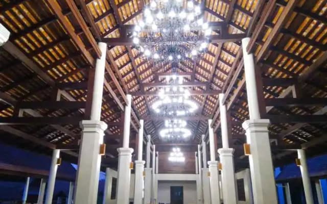 Le Menara Khao Lak beachfront Villa & Resort