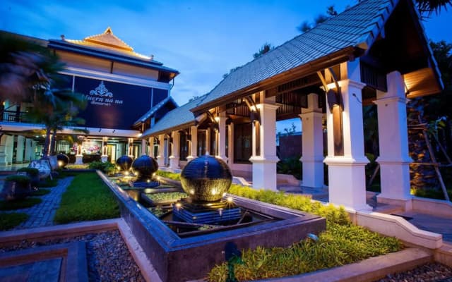 Huern Na Na Boutique Hotel