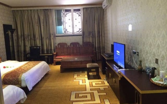 Sanlong Hotel in Kaiyuan City