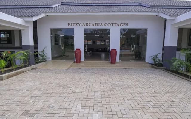 Ritzy Arcadia Cottages