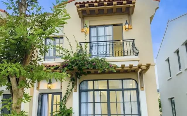 Deluxe 4 Br Warm Villa - Novaworld PT