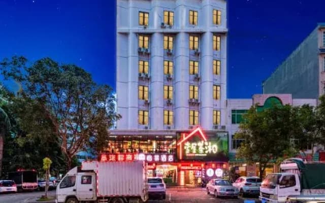 Elan Hotel