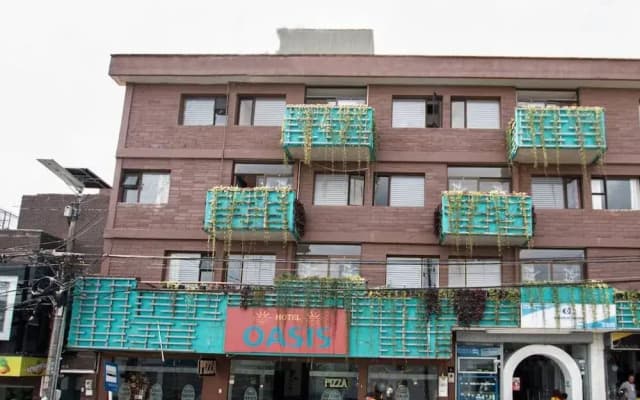 Hotel  Oasis