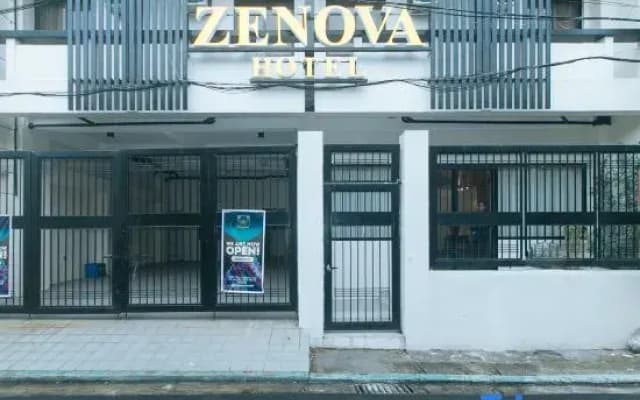 RedDoorz @ Zenova Hotel