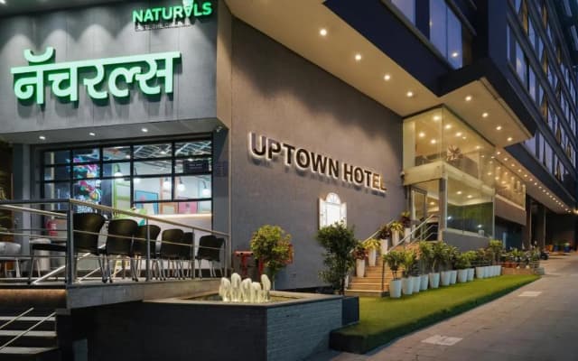 Uptown Hotel