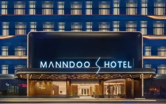Manndoo S Hotel