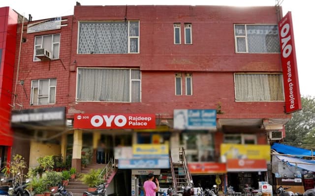OYO 305 Hotel Rajdeep Palace