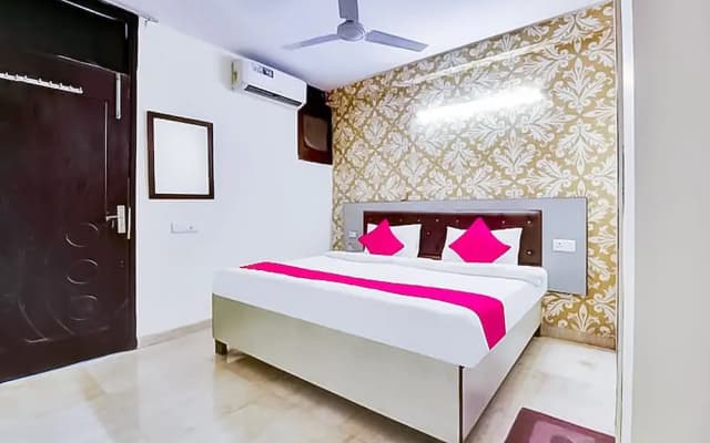 Roomshala 118 Hotel Acclaim 7 sky