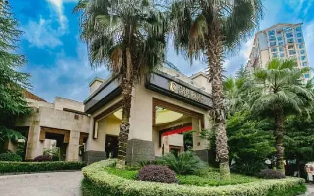 Poly Hot Spring Spa Hotel