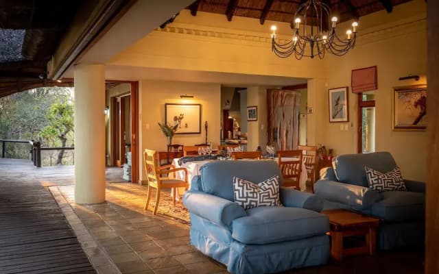 Shimungwe lodge