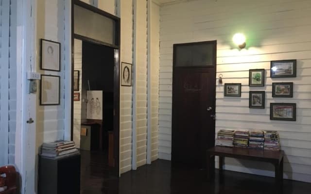 Banban Nannan Library and Guesthome