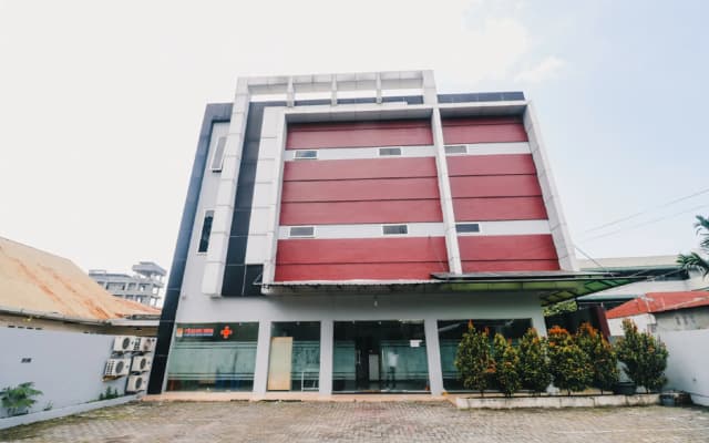 RedDoorz @ Jalan Krakatau Medan