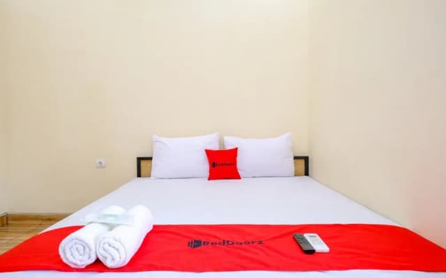 RedDoorz Syariah near Monjali 4 Yogyakarta