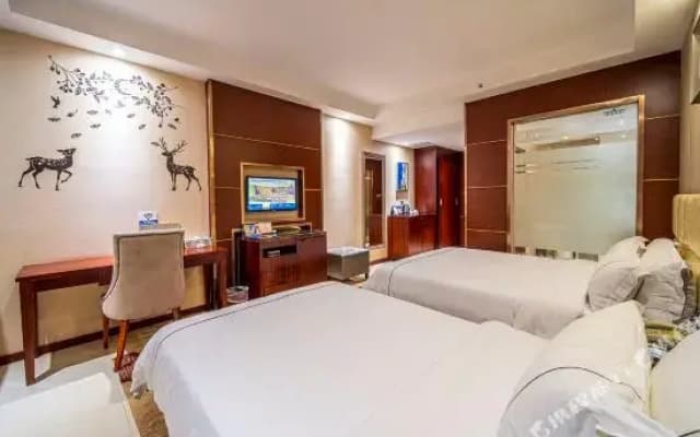 Lan Hai Hotel (Xianning)