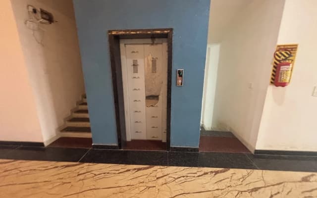 Hotel Ishwar Palace