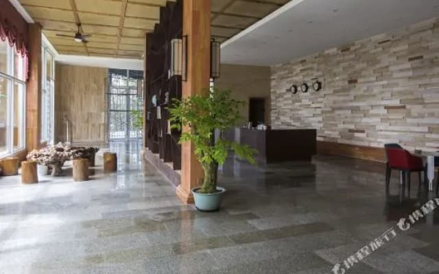 Yinxin'gu Treehouse Hotel