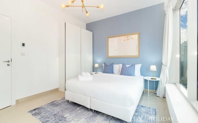 LUX The Park Island Suite View 2