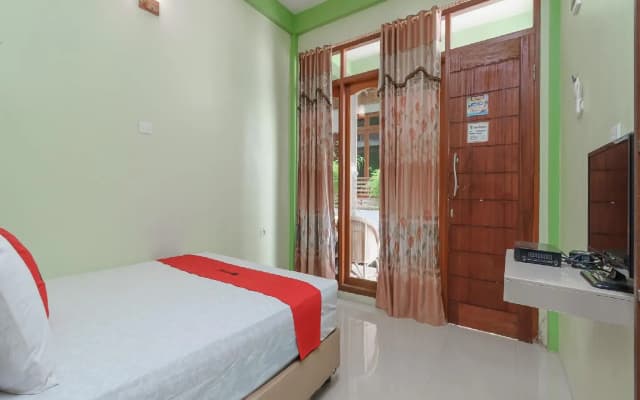 RedDoorz Syariah @ Iboih Beach Sabang