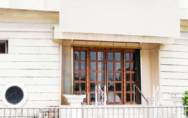 Super Townhouse Oak Vashi
