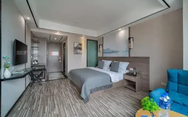 Chengzi Hotel (South Of Guang'an Railway Station)