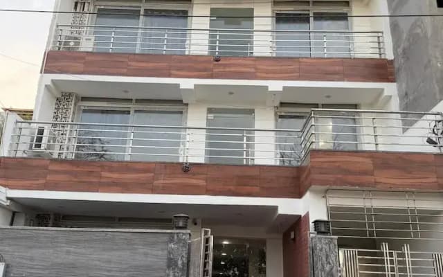 Mauryan Signature hotel with Airport View