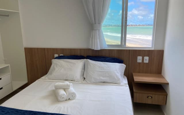 Bela Hospedagem Flat C/ 2 Suítes E Wifi   Pé Na Areia No Bessa