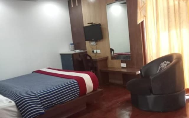 Hotel Kurunji Meridian