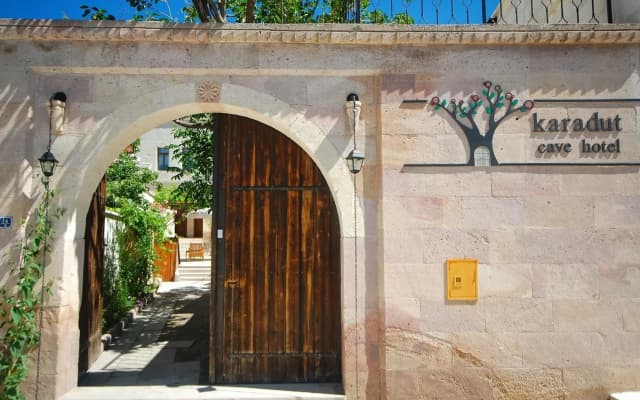 Karadut Cave Hotel