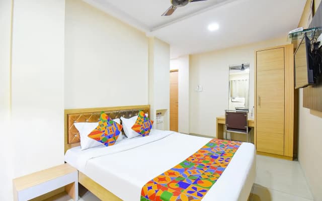Hotel Corporate Guestline by OYO Rooms